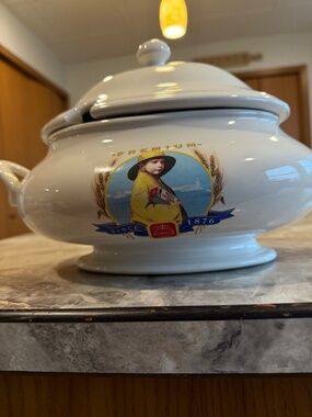 Vintage Nabisco 100th anniversary ceramic soup tureen